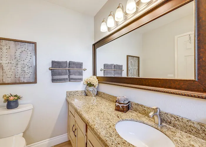 Apartment 6 Mi To State Farm Stadium! Casita Escape W/ Yard Peoria